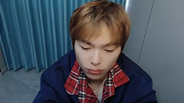xiaottt1918 online show from April 2026 07:17:02 AM