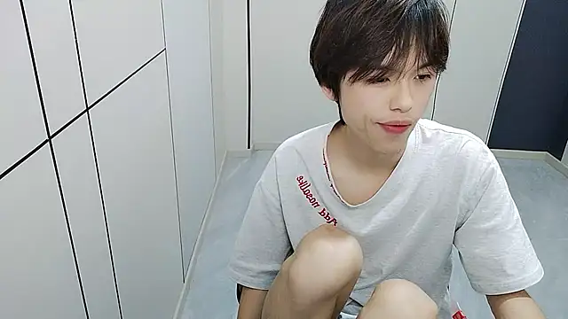 xiaottt1918 online show from August 2026 06:57:02 PM