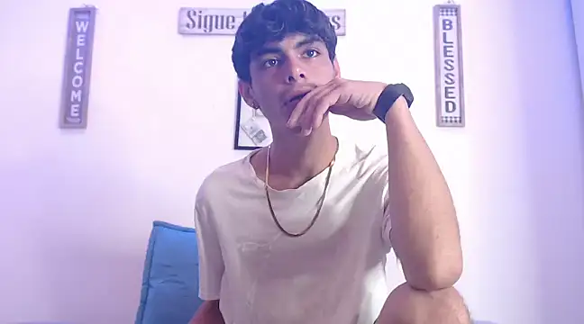 Snapshot of harrytomson_1 chatting on February 2025 08:16:01 AM harrytomson 1 online show from February 2025 08:16:01 AM