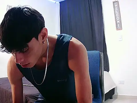 Snapshot of harrytomson_1 chatting on November 2025 04:26:02 AM harrytomson 1 online show from November 2025 04:26:02 AM