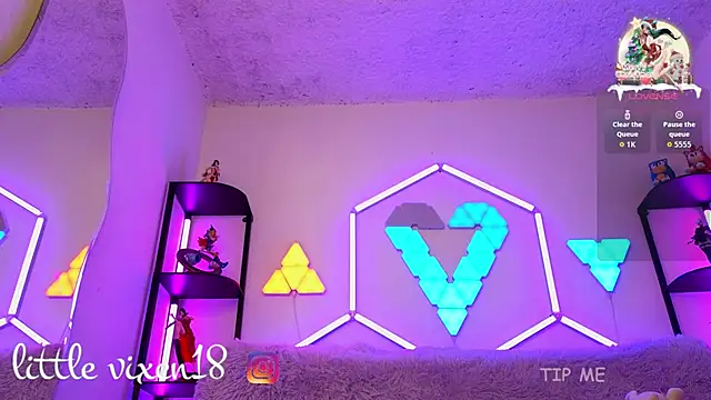 Snapshot of littlevixen18 chatting on January 2026 02:08:02 PM littlevixen18 online show from January 2026 02:08:02 PM