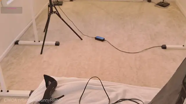 SunnyRisha online show from April 2026 05:22:01 AM