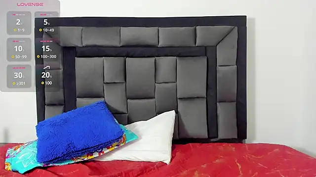 tatiana valencia online show from December 2024 04:14:02 PM