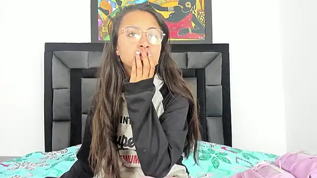 tatiana valencia online show from March 2025 12:35:02 PM