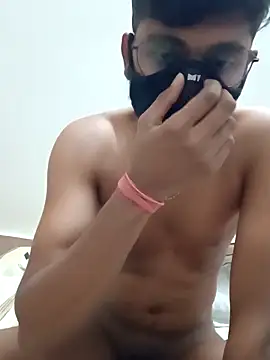 swagwew online show from October 2025 09:01:01 PM