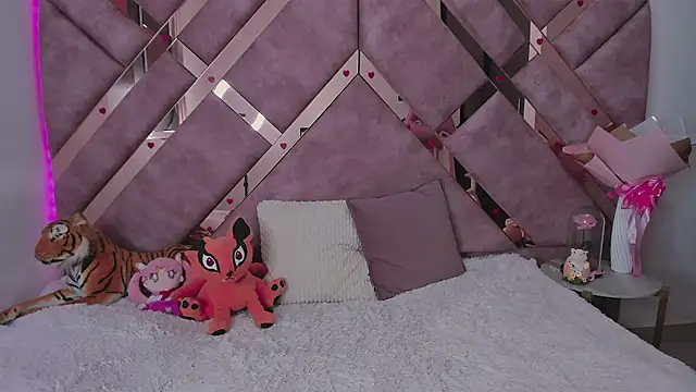 saori 9b online show from April 2026 07:48:01 PM