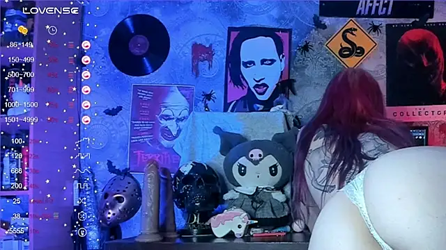 KuromiRacer  online show from October 2025 09:16:01 PM