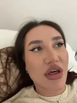 Snapshot of freyacherie chatting on November 2025 12:38:02 PM freyacherie online show from November 2025 12:38:02 PM