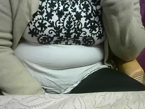 Snapshot of yours_jassi chatting on December 2024 07:40:01 AM yours jassi online show from December 2024 07:40:01 AM