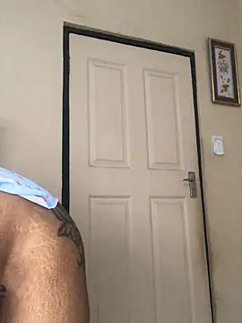 niccki3 online show from December 2024 04:27:02 AM