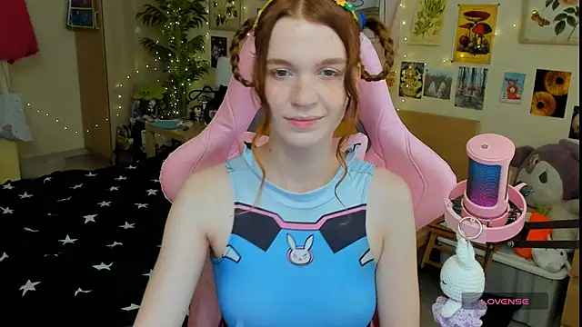 Snapshot of Sunny_Elly chatting on August 2026 10:03:01 AM Sunny Elly online show from August 2026 10:03:01 AM