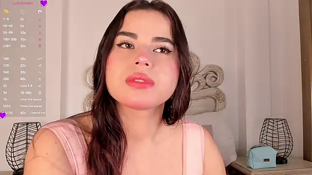 Snapshot of Victoria_vallejo_ chatting on March 2025 11:33:02 AM Victoria vallejo online show from March 2025 11:33:02 AM