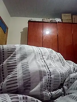 Snapshot of roladuraPr chatting on December 2024 06:37:01 PM roladuraPr online show from December 2024 06:37:01 PM