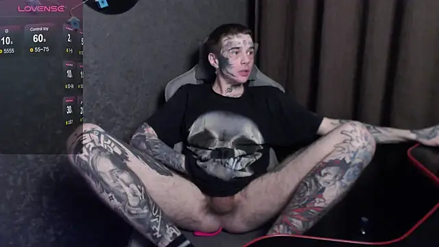 Snapshot of lonelycrystal chatting on March 2025 04:02:01 PM lonelycrystal online show from March 2025 04:02:01 PM