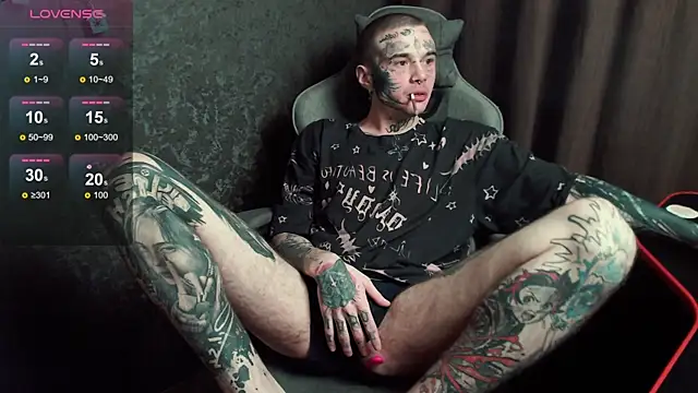 Snapshot of lonelycrystal chatting on September 2025 07:52:01 PM lonelycrystal online show from September 2025 07:52:01 PM