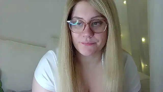 Snapshot of miramore chatting on December 2024 06:30:02 PM miramore online show from December 2024 06:30:02 PM