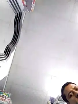 rober245 online show from January 2026 05:51:02 PM