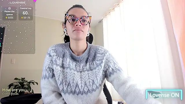 Snapshot of paulinabarnett- chatting on July 2026 03:36:02 PM paulinabarnett- online show from July 2026 03:36:02 PM