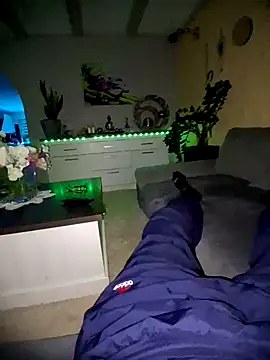 Snapshot of schlonzi81 chatting on November 2025 09:26:02 PM schlonzi81 online show from November 2025 09:26:02 PM