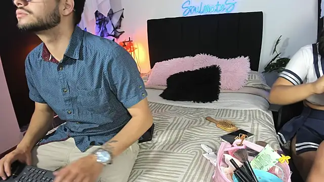 Snapshot of -soulmate-s chatting on October 2025 02:40:01 PM -soulmate-s online show from October 2025 02:40:01 PM