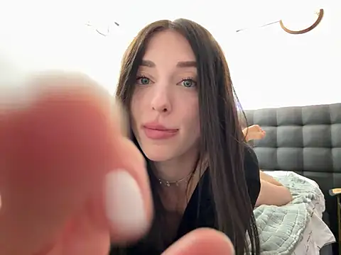 Alice Arwen online show from March 2025 04:53:01 PM