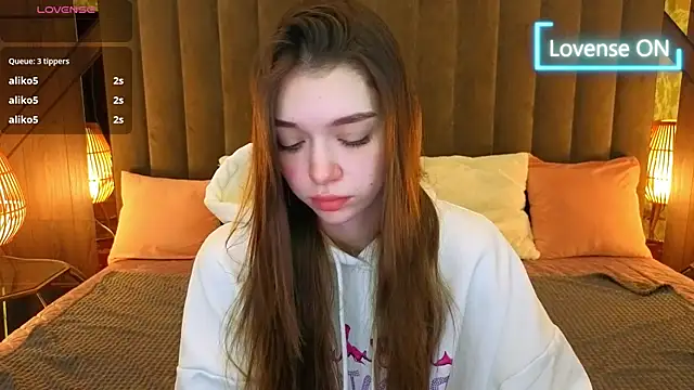 Snapshot of Cherry_Wipe chatting on November 2025 07:25:01 AM Cherry Wipe online show from November 2025 07:25:01 AM