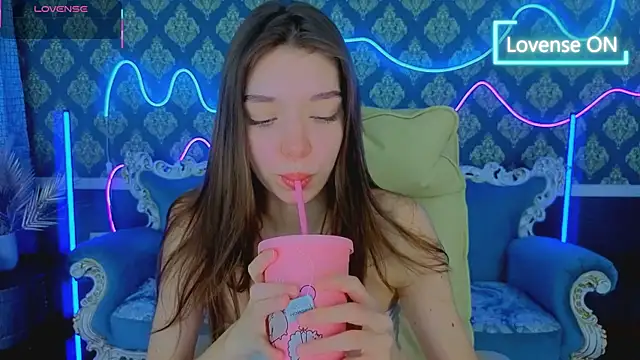 Snapshot of Cherry_Wipe chatting on November 2025 06:58:01 AM Cherry Wipe online show from November 2025 06:58:01 AM