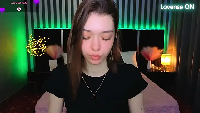 Snapshot of Cherry_Wipe chatting on May 2026 05:47:01 AM Cherry Wipe online show from May 2026 05:47:01 AM