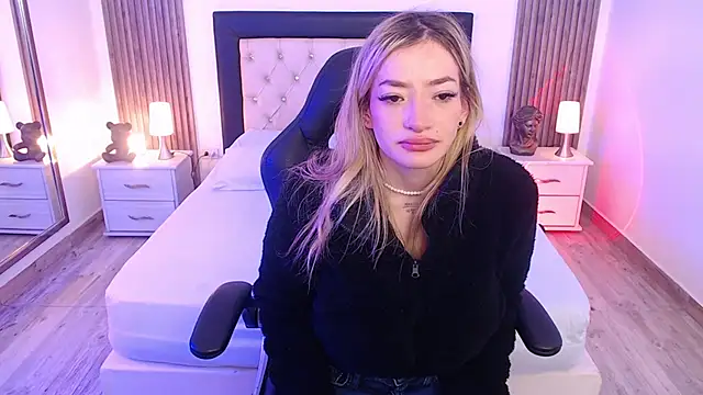 zoe jones13 online show from October 2025 03:17:01 AM