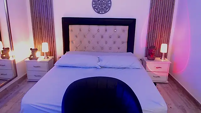 zoe jones13 online show from October 2025 03:39:02 AM