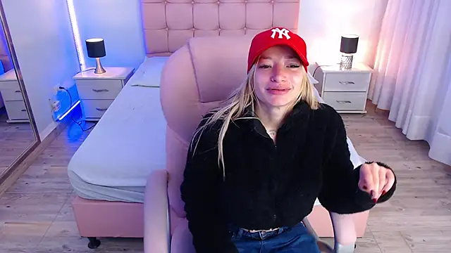 zoe jones13 online show from November 2025 03:28:02 AM