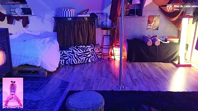 Snapshot of JoleneFuego chatting on January 2025 08:57:02 PM JoleneFuego online show from January 2025 08:57:02 PM