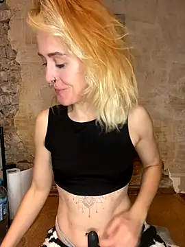 Snapshot of JoleneFuego chatting on November 2025 09:15:01 PM JoleneFuego online show from November 2025 09:15:01 PM