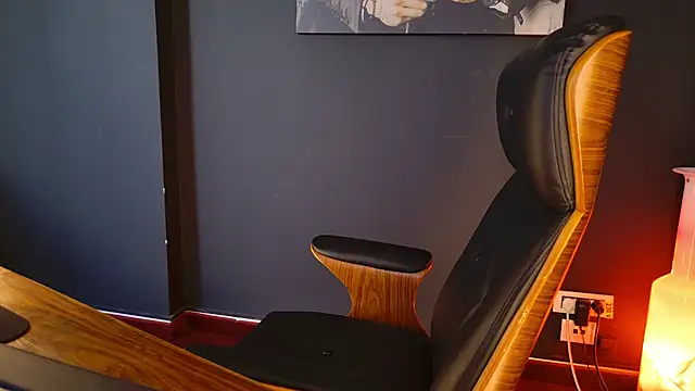 AngeloEric online show from October 2025 12:38:02 PM