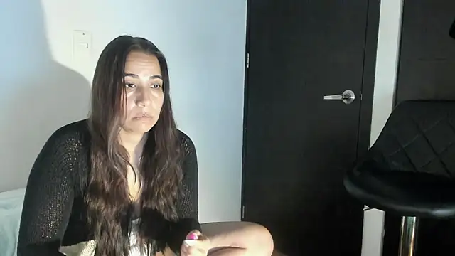 electra hunt online show from December 2024 10:34:02 PM