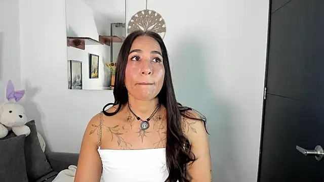 Snapshot of electra_hunt chatting on April 2026 01:18:01 AM electra hunt online show from April 2026 01:18:01 AM