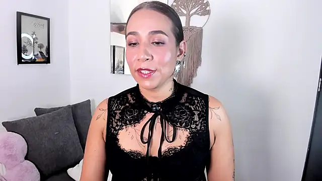 Snapshot of electra_hunt chatting on April 2026 01:34:01 AM electra hunt online show from April 2026 01:34:01 AM
