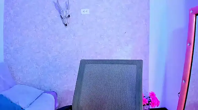 AliciaChelios online show from December 2024 05:11:02 AM