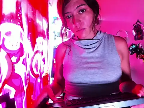 AliciaChelios online show from June 2026 04:45:02 PM