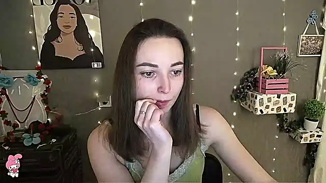 Snapshot of _Barbie_Kiss_ chatting on February 2025 01:33:02 PM Barbie Kiss online show from February 2025 01:33:02 PM