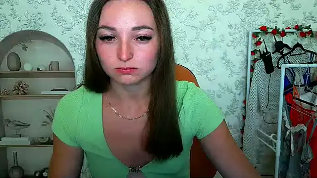 Snapshot of _Barbie_Kiss_ chatting on September 2025 05:40:02 AM Barbie Kiss online show from September 2025 05:40:02 AM