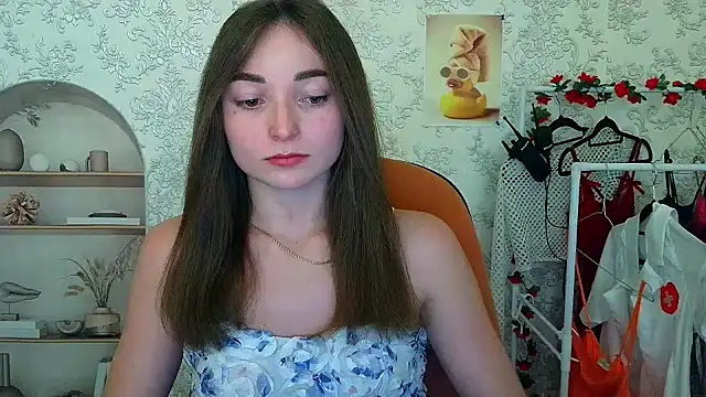 Snapshot of _Barbie_Kiss_ chatting on November 2025 04:19:01 PM Barbie Kiss online show from November 2025 04:19:01 PM