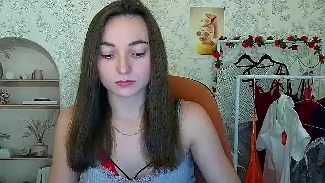 Snapshot of _Barbie_Kiss_ chatting on November 2025 06:28:01 PM Barbie Kiss online show from November 2025 06:28:01 PM