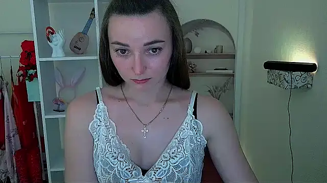  Barbie Kiss  online show from May 2026 03:07:01 PM