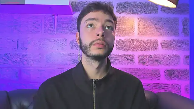 noah ricci online show from November 2025 01:11:01 AM