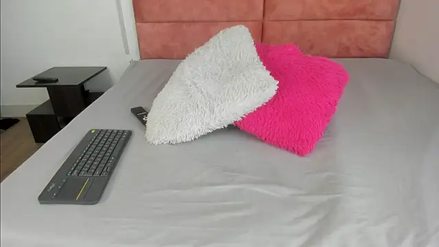 Snapshot of Hanna_lens chatting on October 2025 05:42:01 PM Hanna lens online show from October 2025 05:42:01 PM