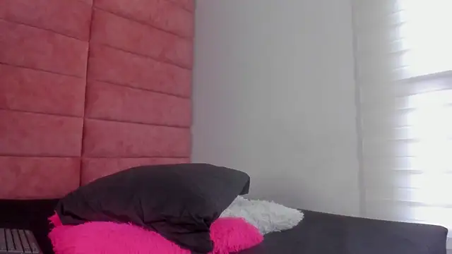 Snapshot of Hanna_lens chatting on November 2025 08:07:01 PM Hanna lens online show from November 2025 08:07:01 PM