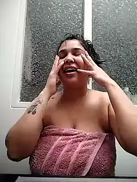 Snapshot of VenussTits97 chatting on March 2025 04:43:02 PM VenussTits97 online show from March 2025 04:43:02 PM
