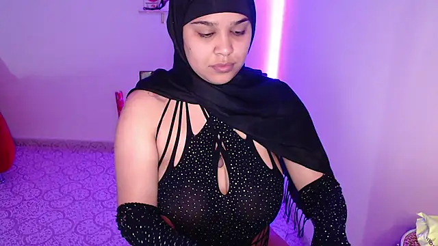 Snapshot of VenussTits97 chatting on March 2025 12:08:01 AM VenussTits97 online show from March 2025 12:08:01 AM