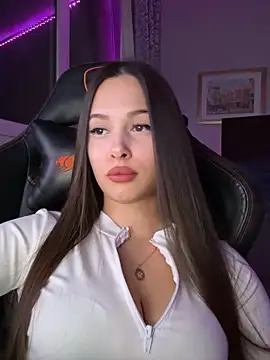 EricaWalls online show from November 2025 05:15:01 PM